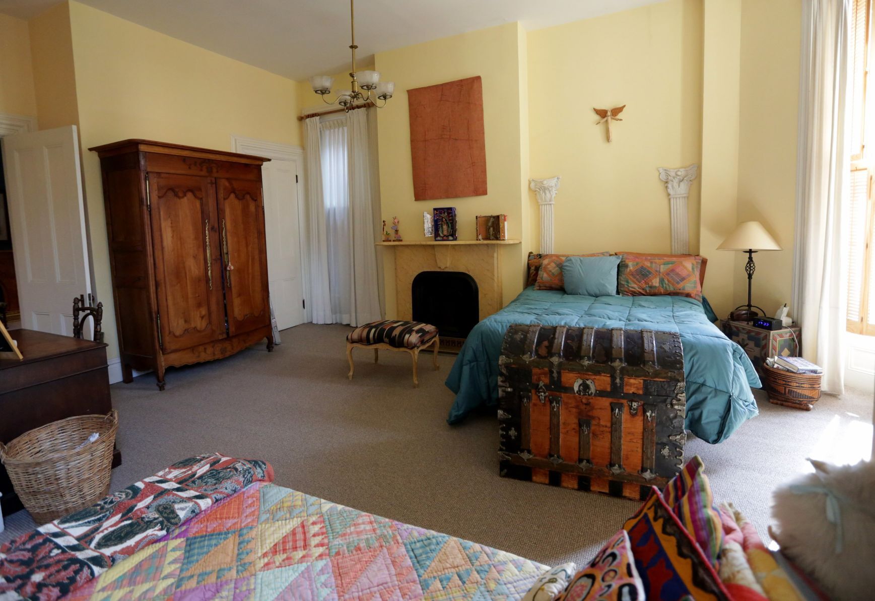 At Home with Suzanne Sessions